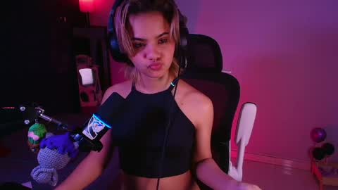 Snapshot of marlena3312 chatting on 04-22-26, 02:07 Marlena online show from 04-22-26, 02:07