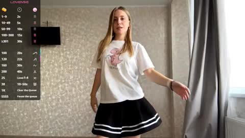 Snapshot of marlenagehlert chatting on 09-16-25, 02:07 Olivia online show from 09-16-25, 02:07