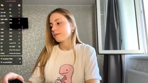 Snapshot of marlenagehlert chatting on 09-19-25, 02:29 Olivia online show from 09-19-25, 02:29