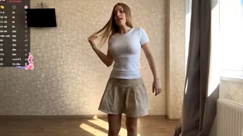 Snapshot of marlenagehlert chatting on 09-28-25, 10:53 Olivia online show from 09-28-25, 10:53