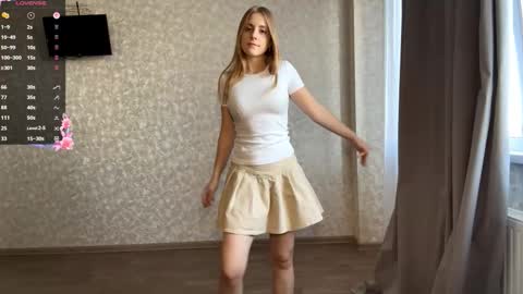 Snapshot of marlenagehlert chatting on 10-02-25, 02:13 Olivia online show from 10-02-25, 02:13