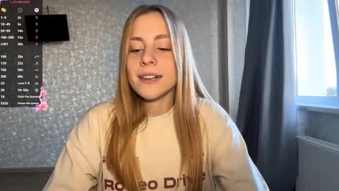 Snapshot of marlenagehlert chatting on 10-06-25, 02:03 Olivia online show from 10-06-25, 02:03