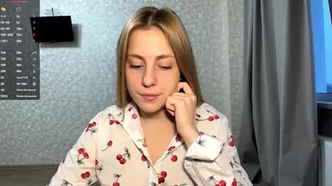 Snapshot of marlenagehlert chatting on 11-05-25, 01:55 Olivia online show from 11-05-25, 01:55