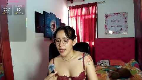Snapshot of marley_jane_ chatting on 02-26-26, 07:24 marley online show from 02-26-26, 07:24