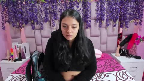 Snapshot of marlyanal chatting on 02-15-25, 01:49 Marly Anal  online show from 02-15-25, 01:49