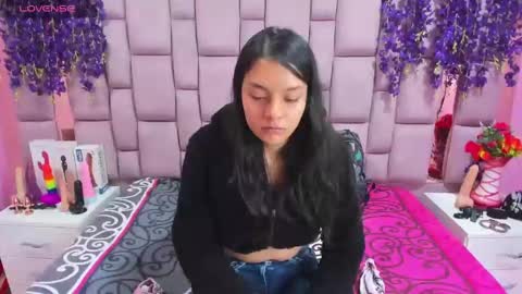 Snapshot of marlyanal chatting on 03-11-25, 02:18 Marly Anal  online show from 03-11-25, 02:18