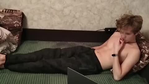 Snapshot of marmelad228 chatting on 02-14-25, 03:26 marmelad228 online show from 02-14-25, 03:26