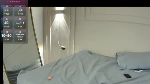 Snapshot of marnie_gray chatting on 11-12-25, 08:19 Marnie Gray online show from 11-12-25, 08:19