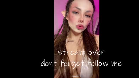 Snapshot of marniemercury322 chatting on 12-21-24, 06:12 ANGIE online show from 12-21-24, 06:12