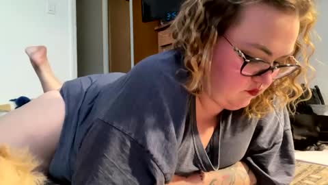 Snapshot of maroon_moon chatting on 02-17-25, 08:04 maroon_moon online show from 02-17-25, 08:04