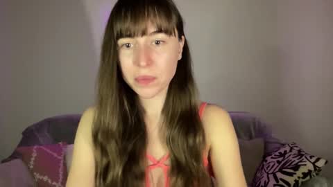 Snapshot of maroonaaa chatting on 09-27-25, 01:27 Mary online show from 09-27-25, 01:27