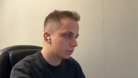 Snapshot of maroooa chatting on 02-18-26, 11:22 Marko online show from 02-18-26, 11:22