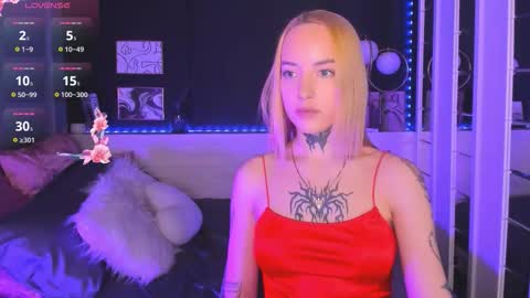 marquise_villaret online show from 03-14-26, 05:57