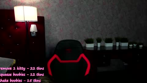 Snapshot of marrie_coy chatting on 02-25-25, 11:41 Marrie online show from 02-25-25, 11:41