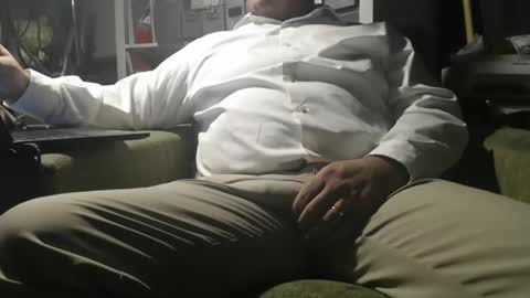 Snapshot of marrieddad19751975 chatting on 02-12-25, 03:07 only fans marrieddad19751975 online show from 02-12-25, 03:07