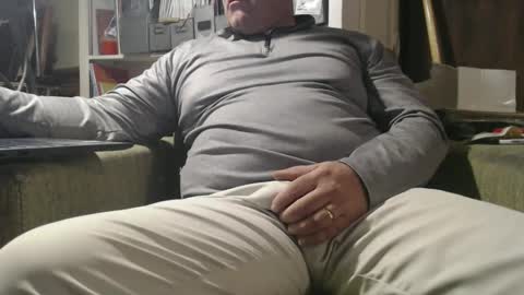 Snapshot of marrieddad19751975 chatting on 02-25-25, 06:36 only fans marrieddad19751975 online show from 02-25-25, 06:36