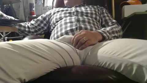 Snapshot of marrieddad19751975 chatting on 09-21-25, 01:51 only fans marrieddad19751975 online show from 09-21-25, 01:51