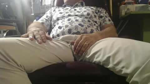 Snapshot of marrieddad19751975 chatting on 09-27-25, 06:35 only fans marrieddad19751975 online show from 09-27-25, 06:35