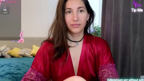 Snapshot of marrycolins chatting on 10-24-25, 03:58 marrycolins online show from 10-24-25, 03:58