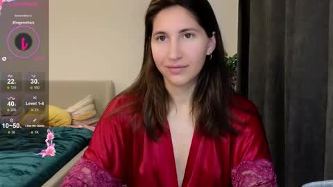 Snapshot of marrycolins chatting on 10-29-25, 04:15 marrycolins online show from 10-29-25, 04:15