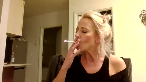 MaryGoRound online show from 11-02-25, 04:42