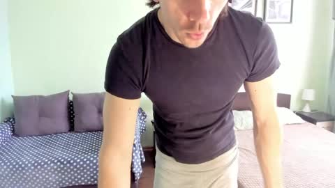 Snapshot of marryplz chatting on 05-05-26, 04:42 Alan online show from 05-05-26, 04:42