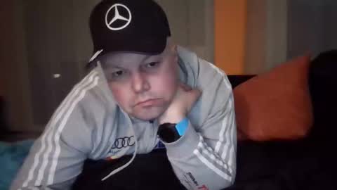 Snapshot of mars0481 chatting on 09-16-25, 06:09 mars0481 online show from 09-16-25, 06:09