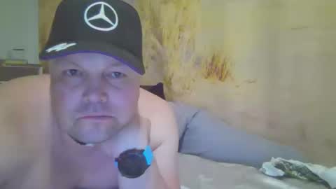 Snapshot of mars0481 chatting on 09-17-25, 06:31 mars0481 online show from 09-17-25, 06:31