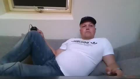 Snapshot of mars0481 chatting on 09-18-25, 10:50 mars0481 online show from 09-18-25, 10:50