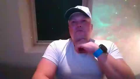 Snapshot of mars0481 chatting on 09-23-25, 10:46 mars0481 online show from 09-23-25, 10:46