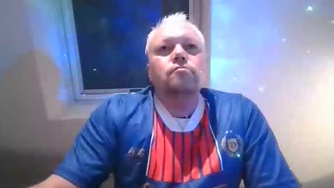 Snapshot of mars0481 chatting on 09-27-25, 12:32 mars0481 online show from 09-27-25, 12:32