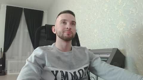 Snapshot of marselle_looker chatting on 12-01-25, 04:23 Marselle online show from 12-01-25, 04:23