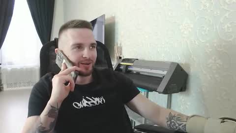 Snapshot of marselle_looker chatting on 12-02-25, 10:42 Marselle online show from 12-02-25, 10:42