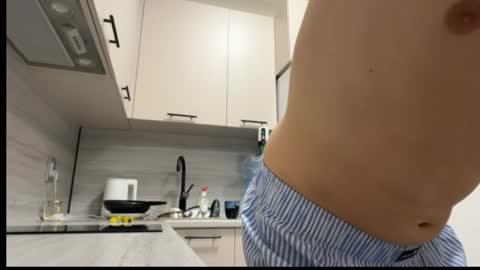 Snapshot of marselle_looker chatting on 12-21-25, 11:50 Marselle online show from 12-21-25, 11:50