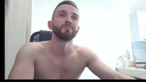 Snapshot of marselle_looker chatting on 02-13-26, 07:21 Marselle online show from 02-13-26, 07:21