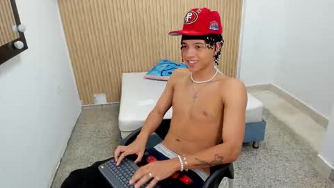 MARSHALL online show from 11-05-25, 01:22