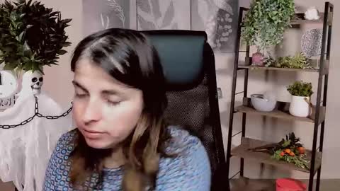 martaedams online show from 11-04-25, 06:01