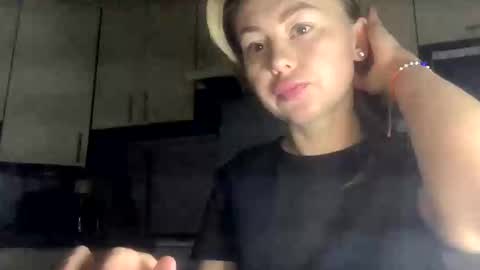 Marta online show from 11-13-25, 03:00