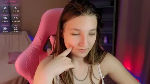 Snapshot of marthalune chatting on 09-17-25, 10:17 Martha online show from 09-17-25, 10:17