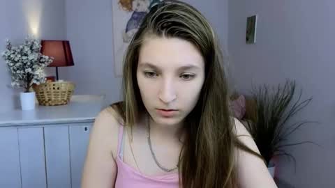 Snapshot of marthalune chatting on 10-03-25, 10:12 Martha online show from 10-03-25, 10:12