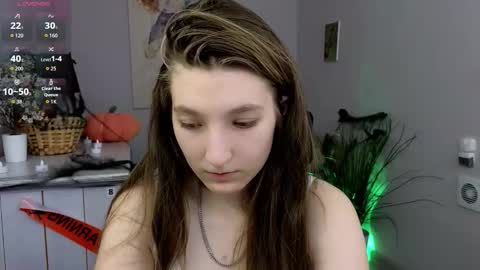 Snapshot of marthalune chatting on 10-25-25, 10:23 Martha online show from 10-25-25, 10:23