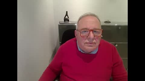 martin_1947 online show from 02-27-25, 05:36