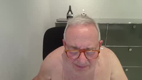 martin_1947 online show from 10-18-25, 10:21