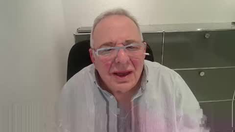 martin_1947 online show from 02-03-26, 09:42