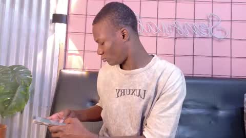 Martin online show from 12-02-25, 01:33