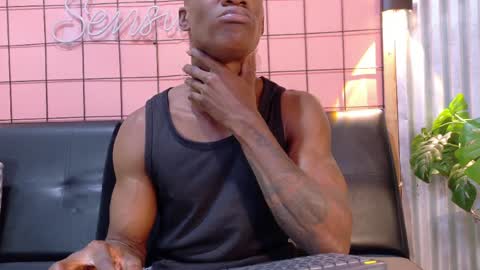 Martin online show from 04-08-26, 01:38