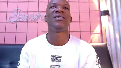 Martin online show from 04-24-26, 01:30