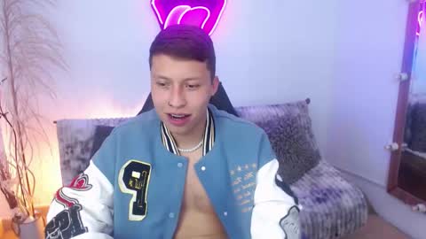 Martin  online show from 10-23-25, 12:32