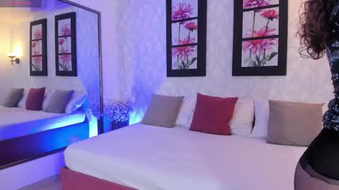 mari online show from 11-21-25, 01:10