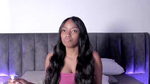 Snapshot of martina_jackson_ chatting on 01-19-25, 08:30 Laura online show from 01-19-25, 08:30
